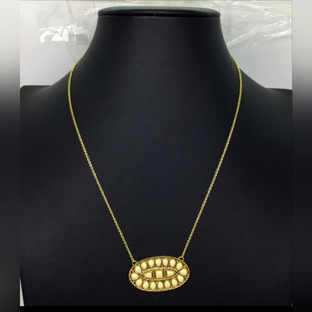 House of Harlow White Oval Pendant Necklace 16"